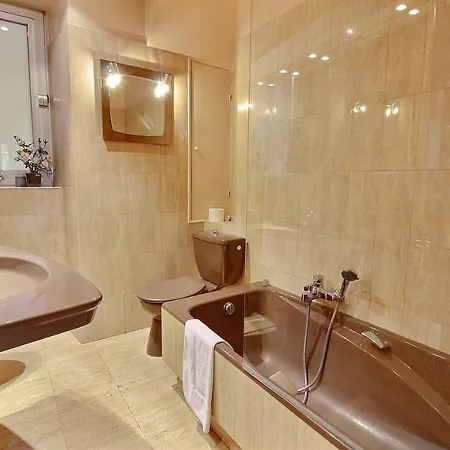 Parisian I 390 I 1 I Odeon *