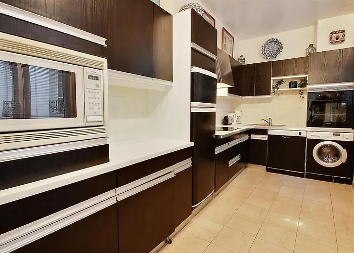 Parisian I 390 I 1 I Odeon Apartman *