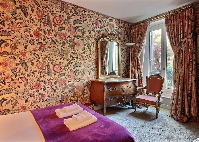 Parisian I 390 I 1 I Odeon Párizs